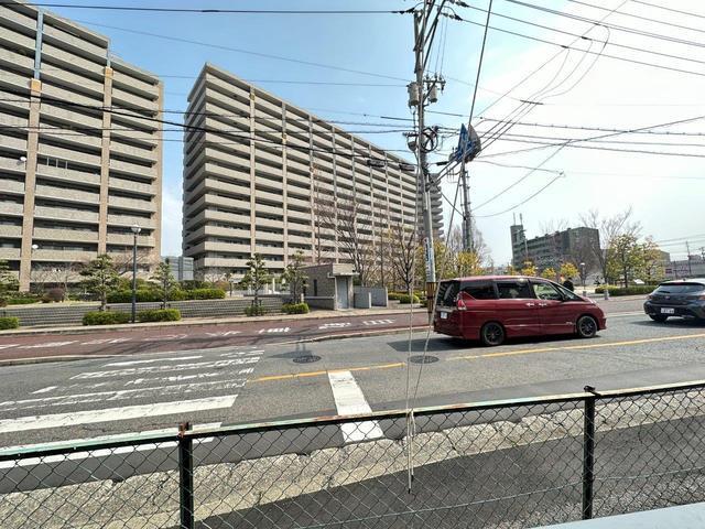 AXA五日市駅前