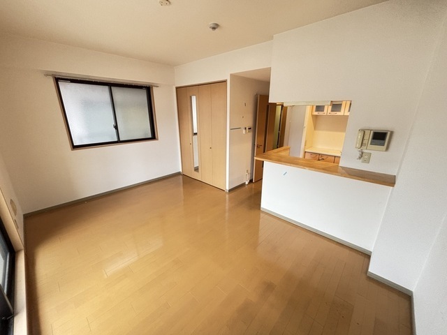 Bell紅菱山本Stage