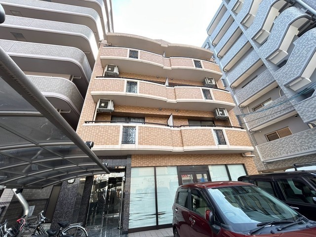 Bell紅菱山本Stage