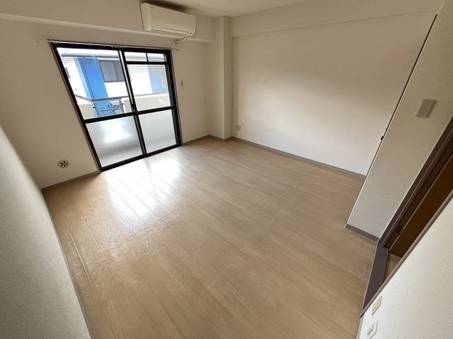 プーテゥジュール4番館