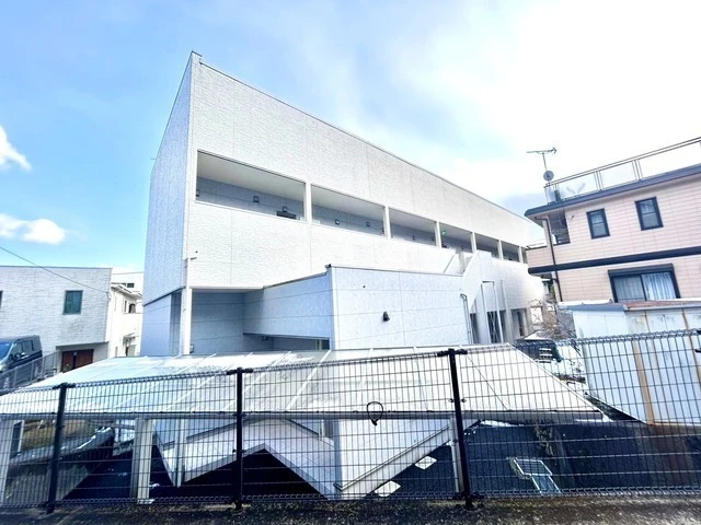 GRAN THE COURT伴駅