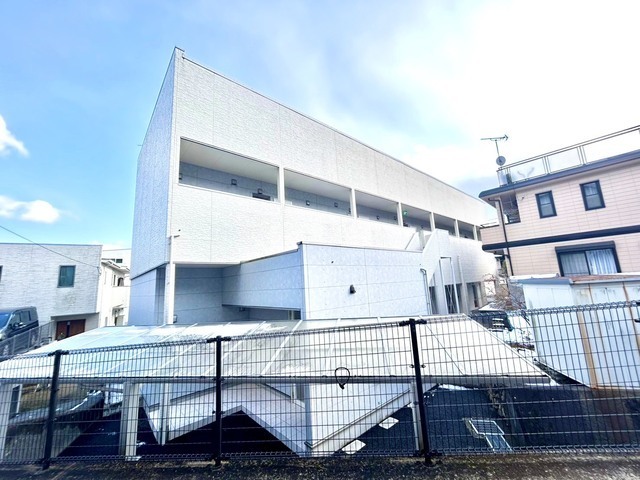 GRAN THE COURT伴駅