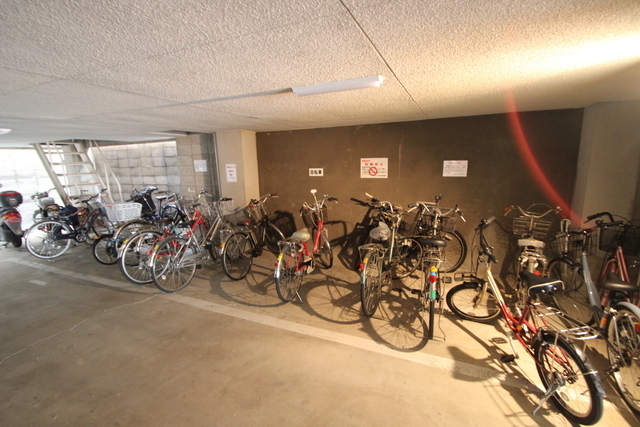 ドリームコーポ平和苑(402)