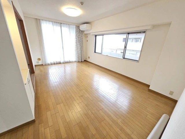 パークシティ牛田(211)