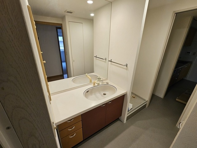 パークシティ牛田(211)