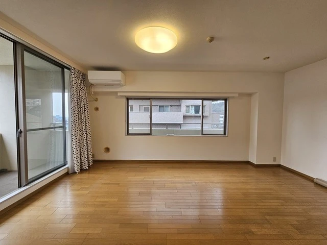 パークシティ牛田(211)