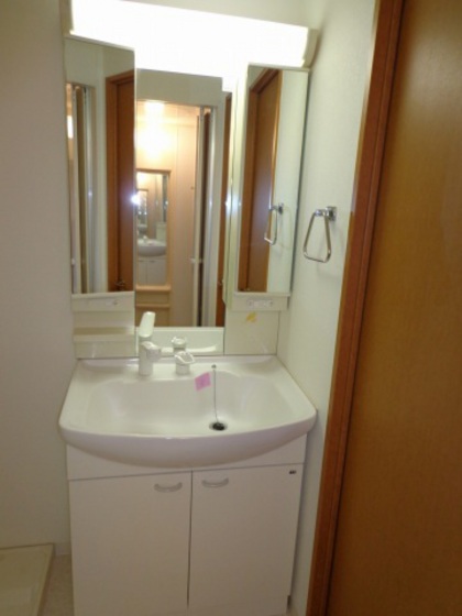 グラビスコート十日市