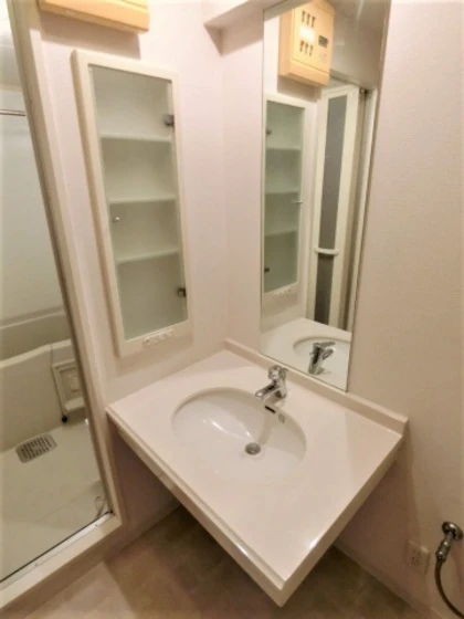 グラビスコート十日市