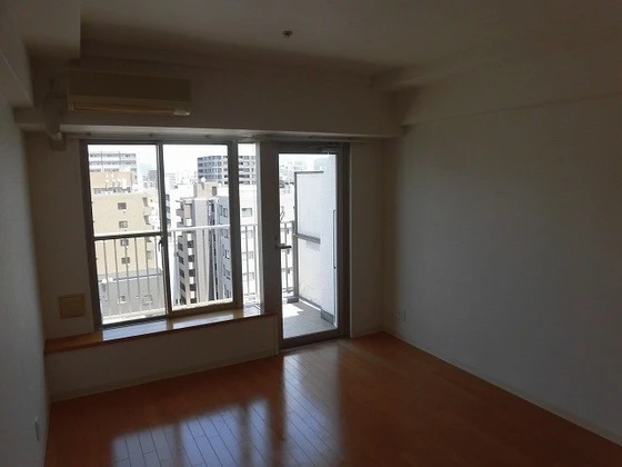 グラビスコート十日市