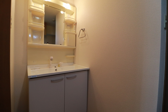 第2エビスヤビル