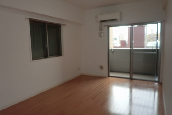 グラビスコート上幟町