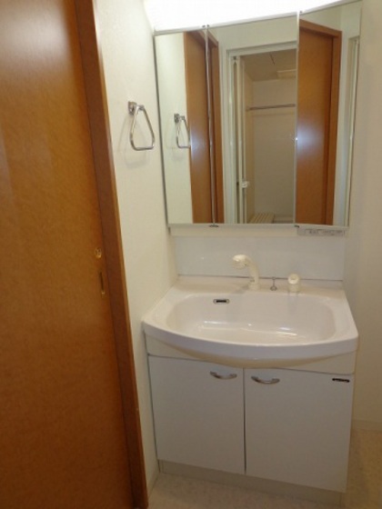 グラビスコート上幟町