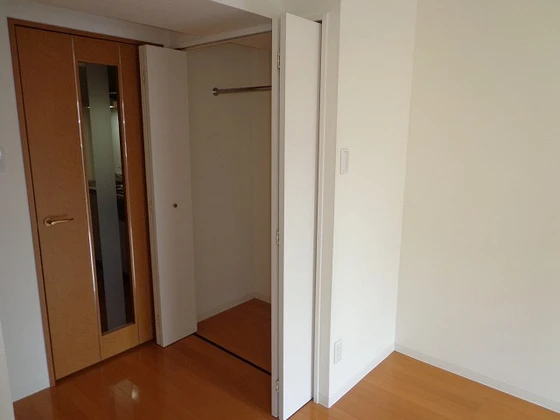 グラビスコート上幟町