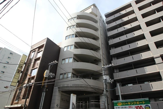 ラ・トゥール・イノウエ