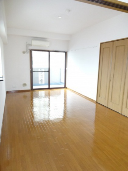 メゾンアンソレイエ