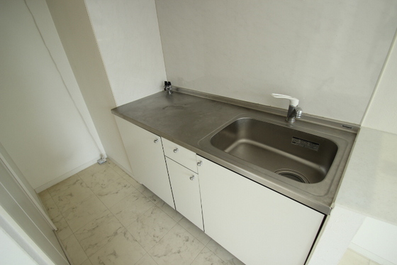 グランドポレストーネ金屋