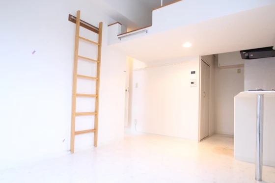 グランドポレストーネ金屋