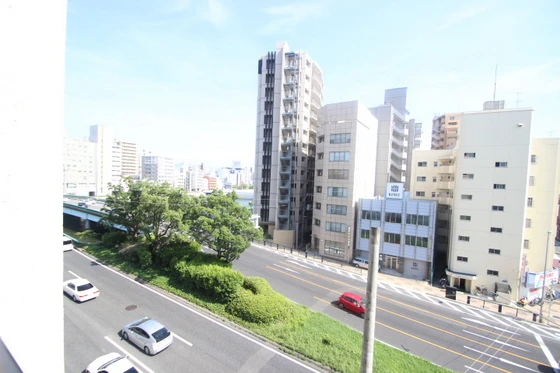 グラビスコート加古町