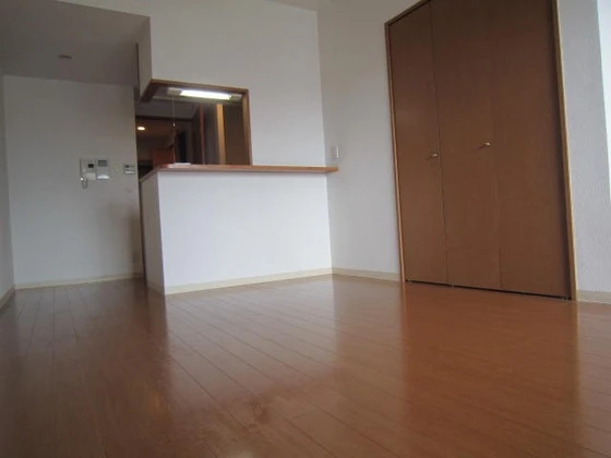 グラビスコート加古町