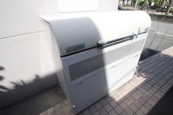 メープルリーフコート