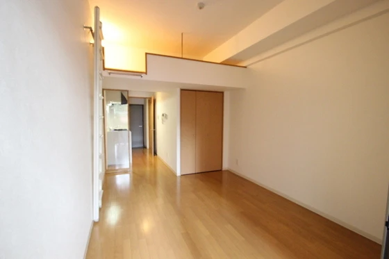 グラビスコート紙屋町