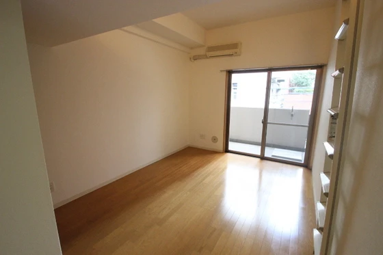 グラビスコート紙屋町