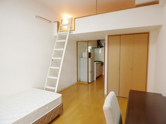 グラビスコート紙屋町