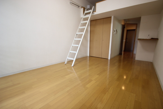 グラビスコート紙屋町