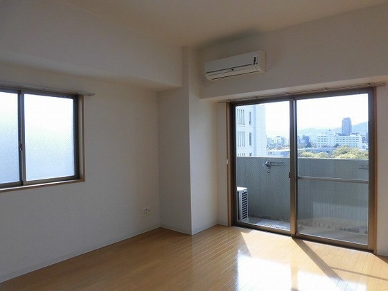 グラビスコート紙屋町