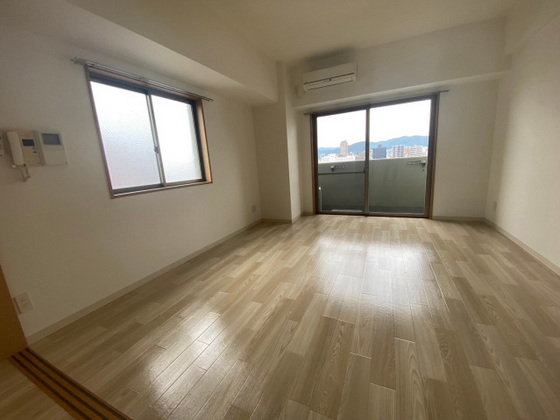 グラビスコート紙屋町