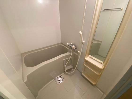 グラビスコート紙屋町