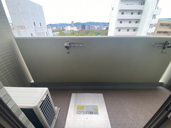 グラビスコート紙屋町