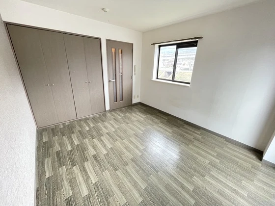 フォブール岡村