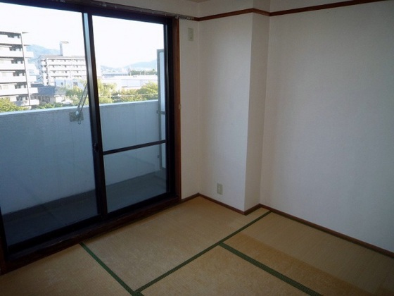 メゾネット緑井