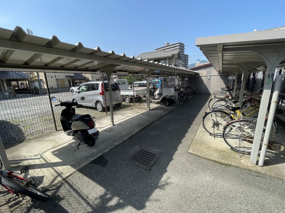 パークヒルズ中須公園