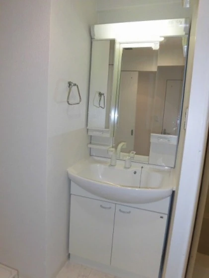 グラビスコート広島駅前通り