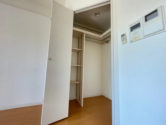 グラビスコート広島駅前通り