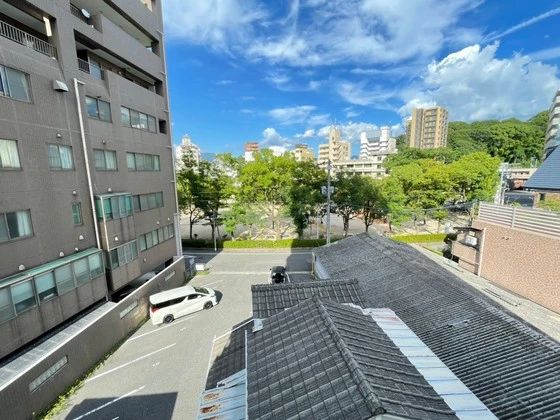 グラビスコート広島駅前通り