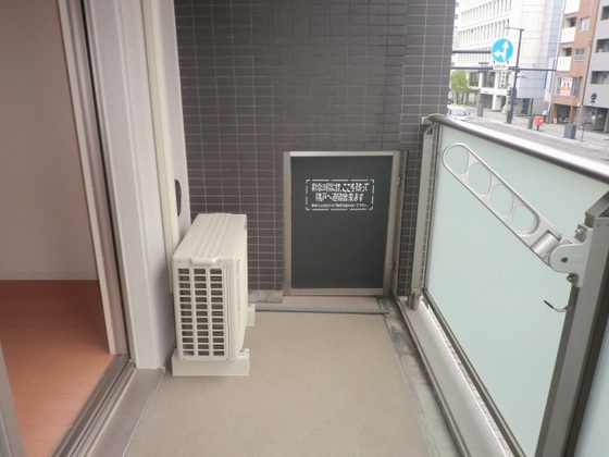 グラビスコート広島駅前通り