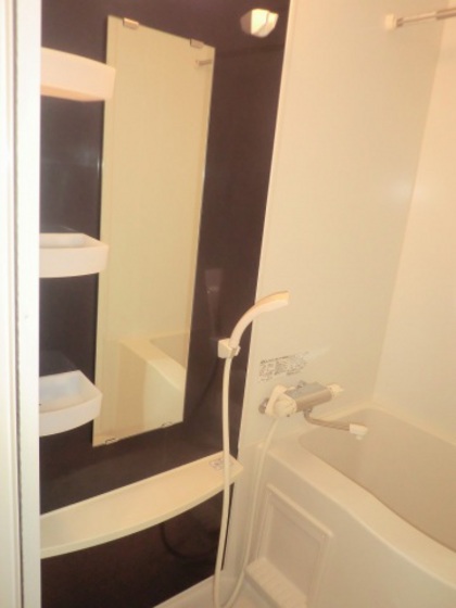 グラビスコート広島駅前通り