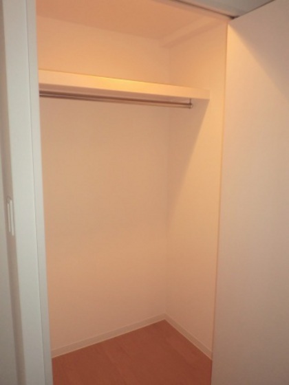 グラビスコート広島駅前通り