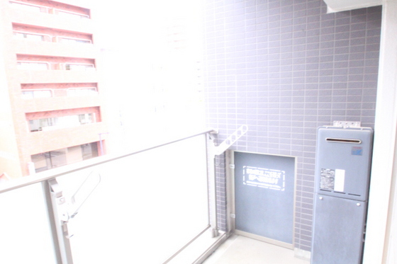 グラビスコート広島駅前通り