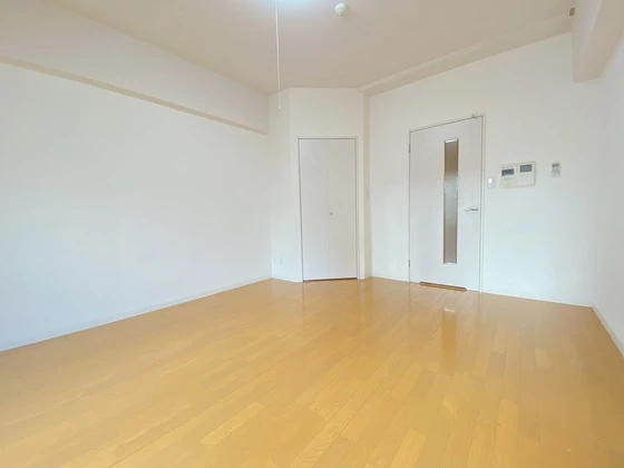 グラビスコート広島駅前通り