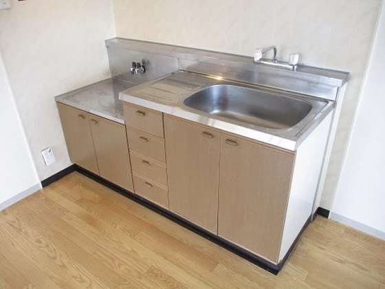 ファミールパレスA棟