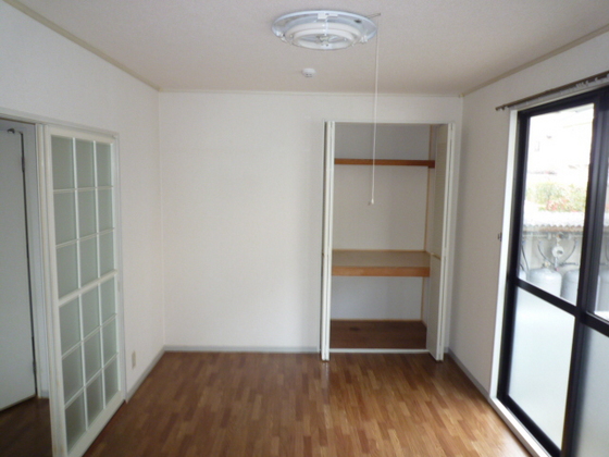 ファミールパレスA棟