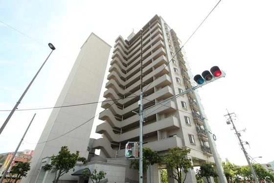 フローレンス緑井せせらぎ公園