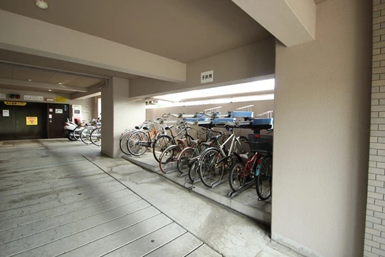 フローレンス緑井せせらぎ公園