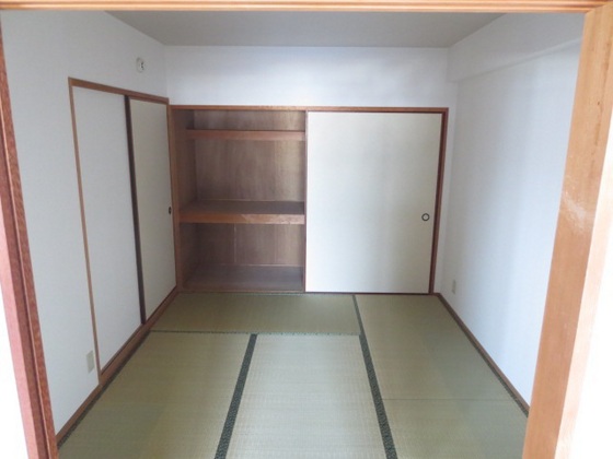 カルフール大町