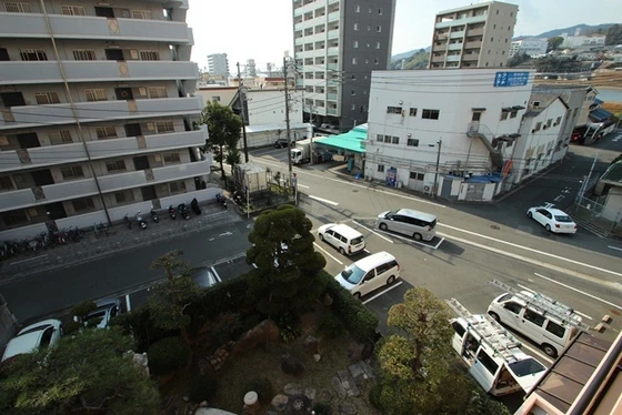 パティオ朋来居