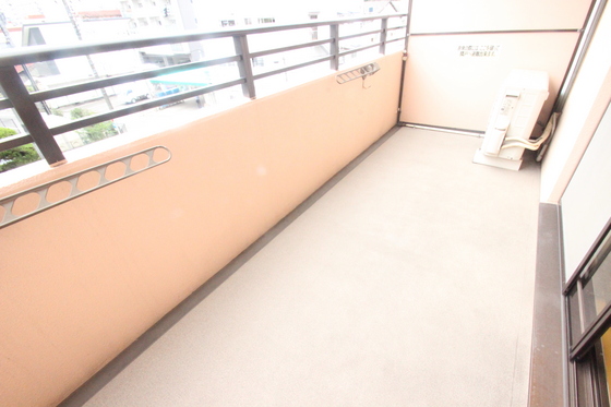 パティオ朋来居